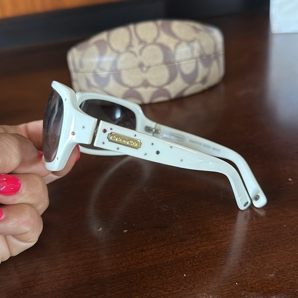 Coach Sunglasses - Picture 3 of 3